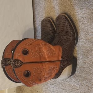 Ariat Ankle Cowboy Boots- 5.5